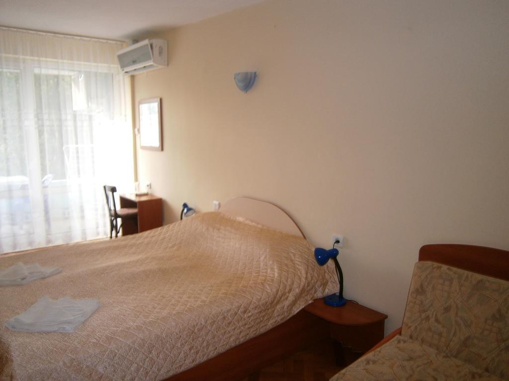 Ariana Hotel Kiten  Room photo